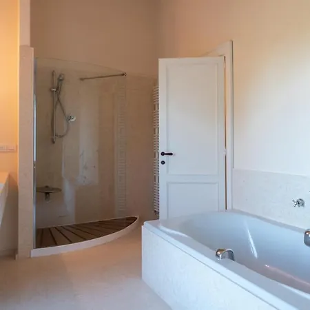 La Casa Nei Vigneti 10, Emma فيلة *