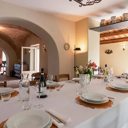 La Casa Nei Vigneti 10, Emma