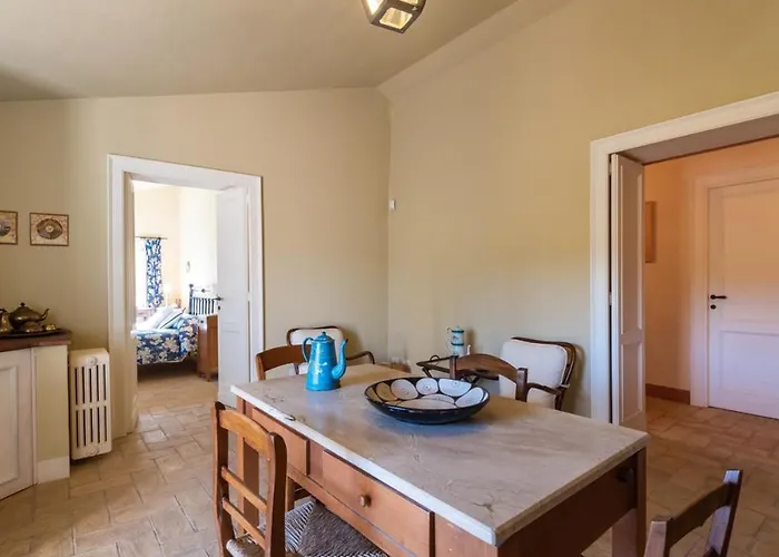 La Casa Nei Vigneti 10, Emma *